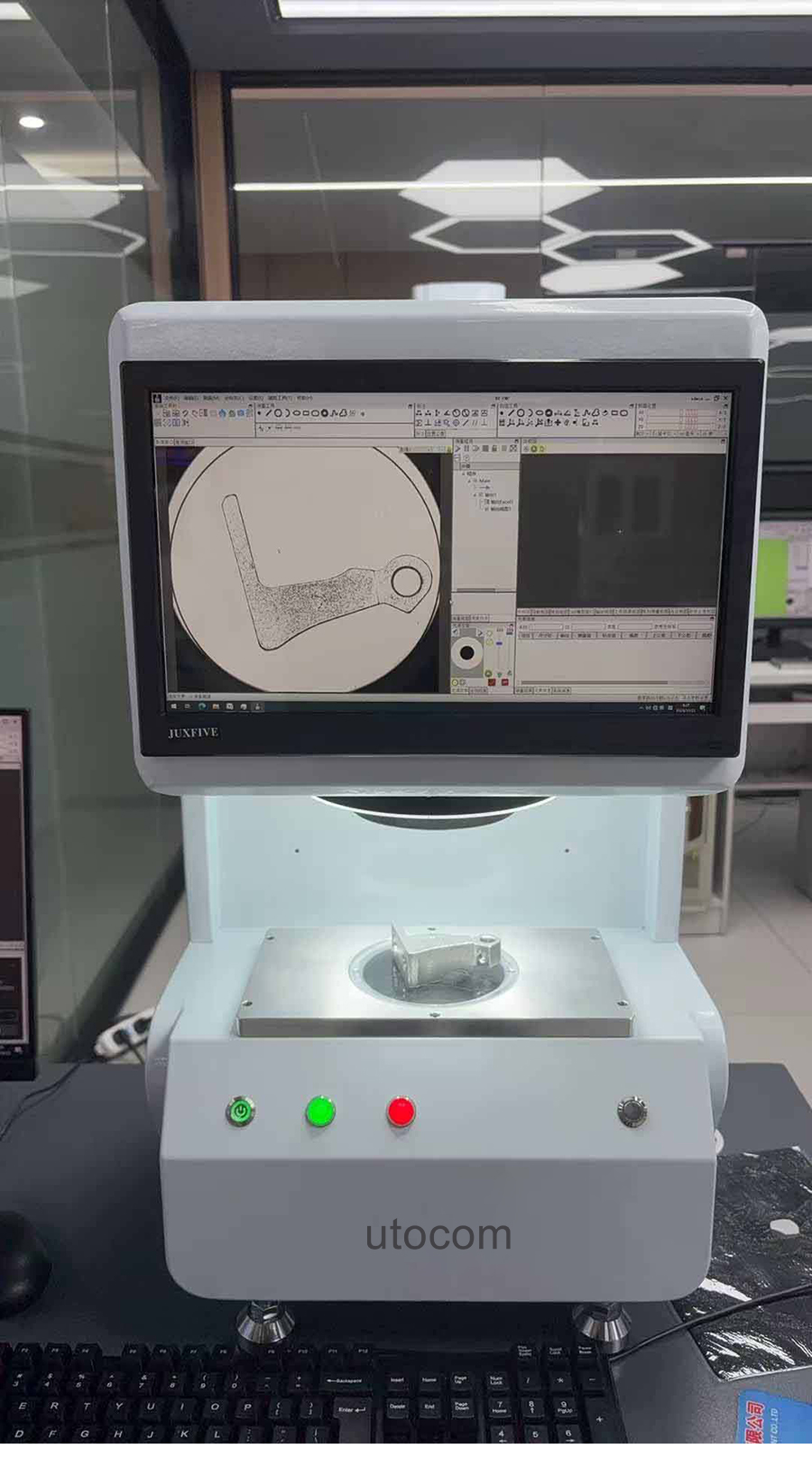 One-BUT-ton MINI AOI Machine UT-A100 - 2